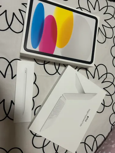 IPAD A16 128 GB silver+ Magic Keyboard Folio+ Apple Pencil USB-C