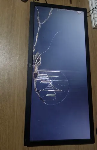 Monitor LG Ultrawide 26WQ500-B para Peças (Tela Quebrada)