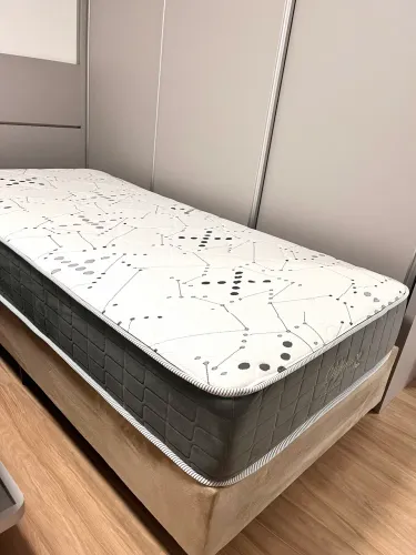 CAMA BOX SOLTEIRÃO ÓTIMO ESTADO