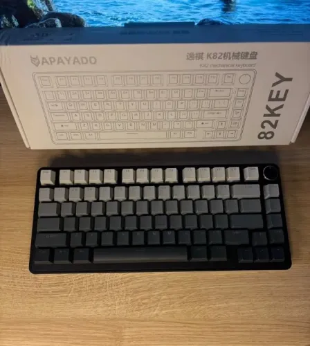 Teclado Gamer APAYADO K82 Twilight Degradê Cinza Switch Red RGB 82 Teclas