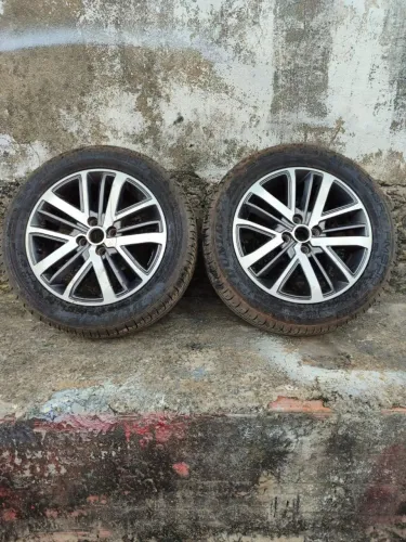 Vende-se estes pneus aro 16