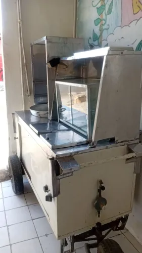 Carrinho de espetinho 