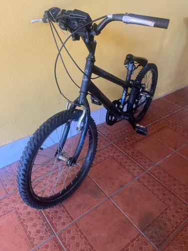 Bicicleta caloi hot wheels aro 20