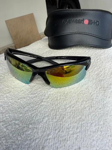 Óculos Esportivo UV400 Espelhado Dourado + Estojo | Leve e Estiloso