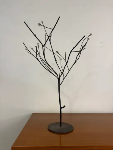 Árvore de metal decorativa
