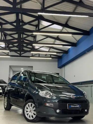 Fiat Punto Attractive 1.4 Fire Flex 8V 5P 2015