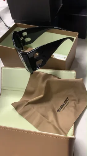 Óculos burberry