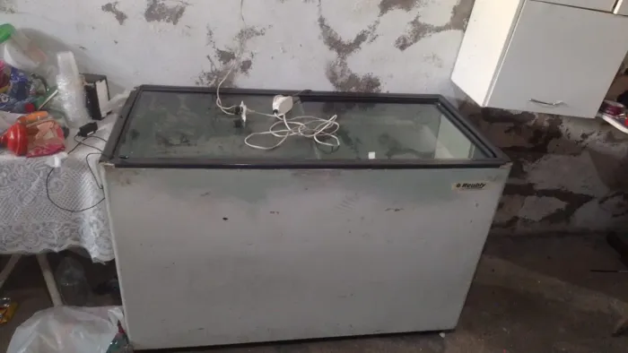 Freezer horizontal 500 litros ótimo estado funciona y