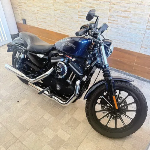 Harley Davidson XL883 iron