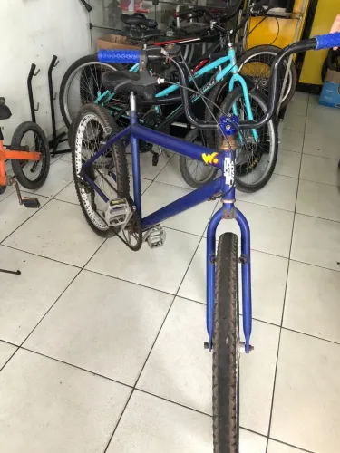 BICICLETA ARO 26 1.9 MASCULINA. COR: AZUL