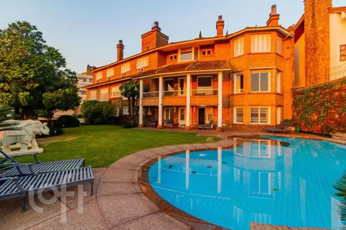 Casa à venda em Santa Tereza com 1319 m², 7 quartos, 5 suítes, 8 vagas