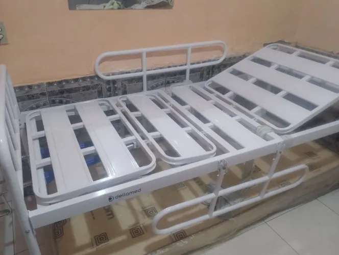 Cama hospitalar com colchão