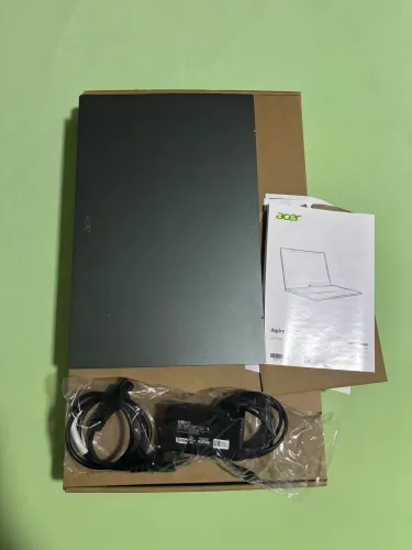 Acer Aspire Go 15 | Intel Core i5 | 16GB RAM | SSD 512GB ? Completo na Caixa
