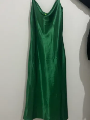 Vestido verde para festa