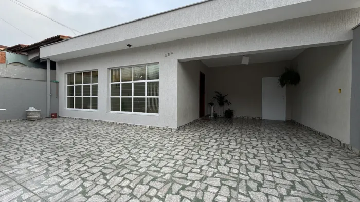 Casa 3 quartos + edícula | Parque da Torre | Piedade
