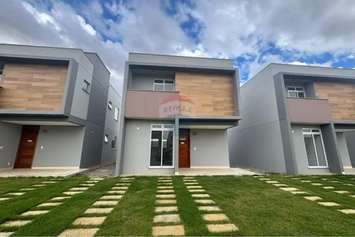 IMÓVEL ALTO PADRÃO EM CONDOMINIO FECHADO E REGIÃO PRIVILEGIADA.