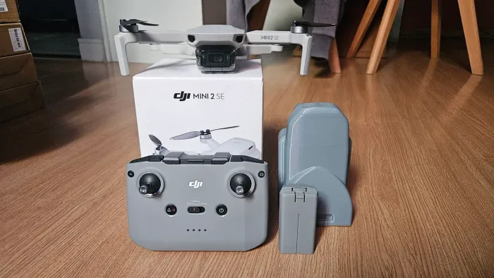 DJI Mini 2 SE C/Controle Muito novo