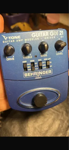 Pré amp behringher GDI-21