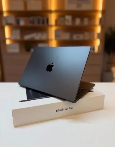 MACBOOK PRO 14-INCH 