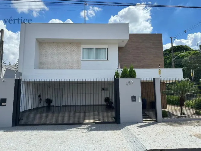 Sobrado à venda em Maringá, Jardim Tóquio, com 4 suítes, com 364 m²