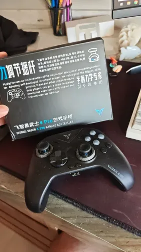 Controle Flydigi Vader 4 pro
