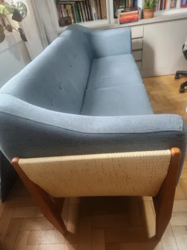SOFÁ contemporânea 3 lugares