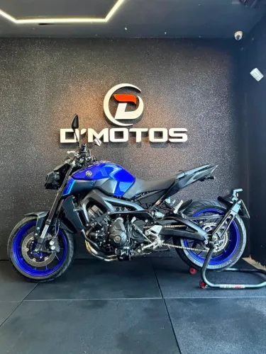 YAMAHA MT 09 - 2024 - EXTRA!