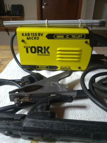Máquina de solda inversora Tork + Máscara protetora 