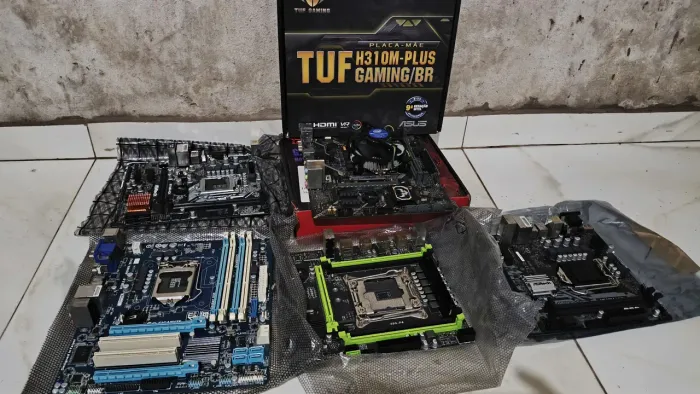 Placas mãe sucatas