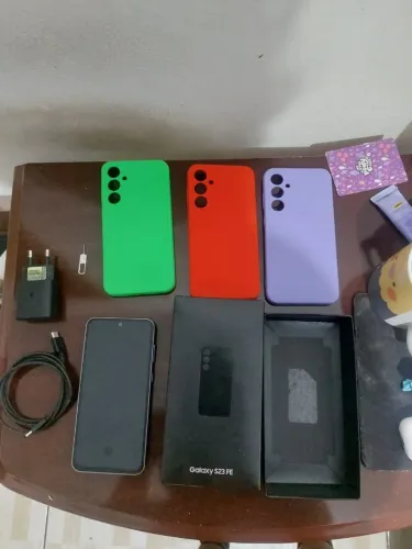Celular Samsung Galaxy s23 FE + brindes