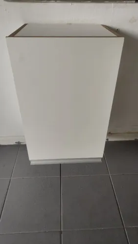 Par de Armários Baixos / Balcões Modulares Brancos
