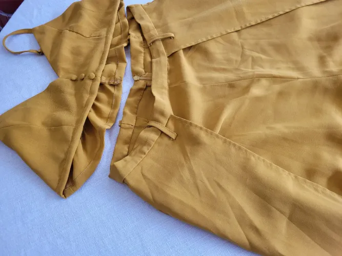 Conjunto  calça pantalona e top 