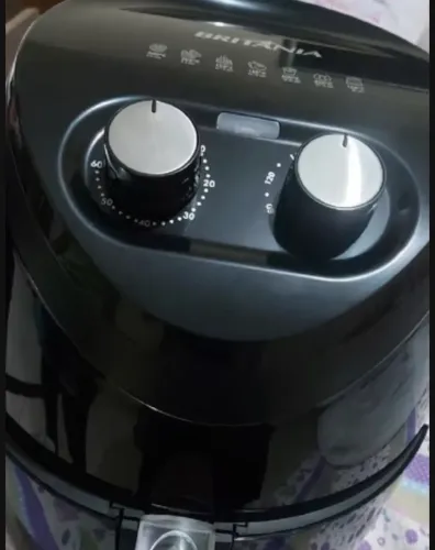 Air Fryer Antiaderente Britânia 3,5L BFR25P 1500W