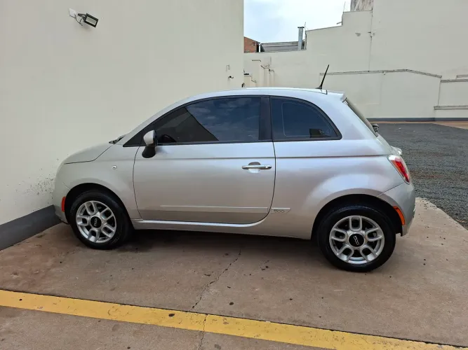 Fiat 500 Cult 1.4 Flex 8V EVO Mec. 2012