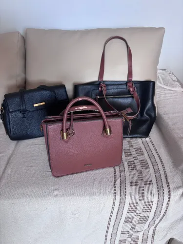 Bolsas Santa Lolla e Arezzo originais - R$ 80 cada