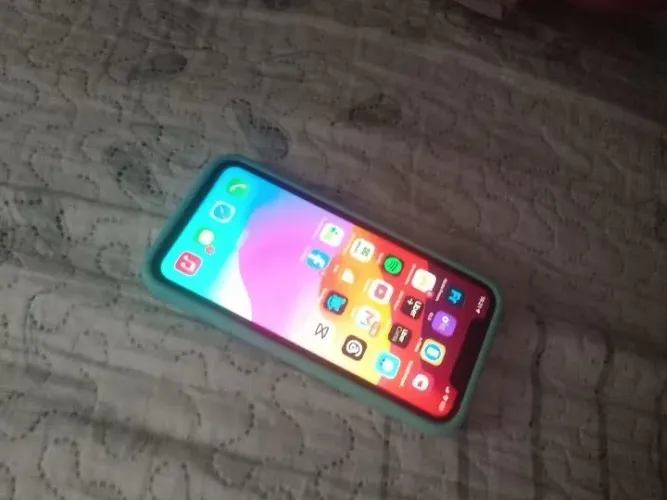 iPhone 11