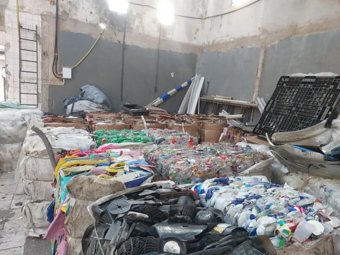 Investidor para área de reciclagem de Plásticos