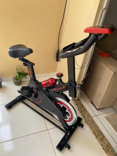 Bicicleta Ergométrica Semi Nova