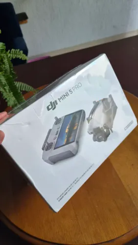 (LACRADO) DJI Mini 5 Pro c/ tela Combo Plus