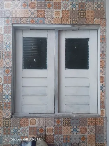Janela tipo pivotante