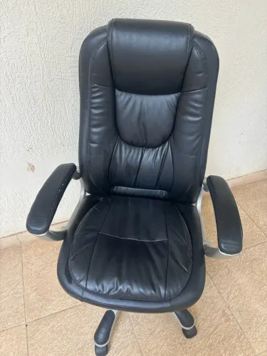 Cadeira de escritório giratória