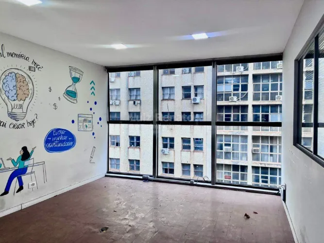 Andar corrido mobiliado para locação, 170m² de área no Centro