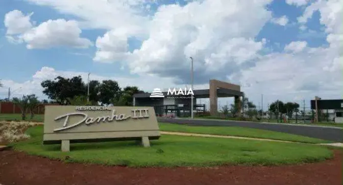 02 Terrenos à venda no Condominio Damha III