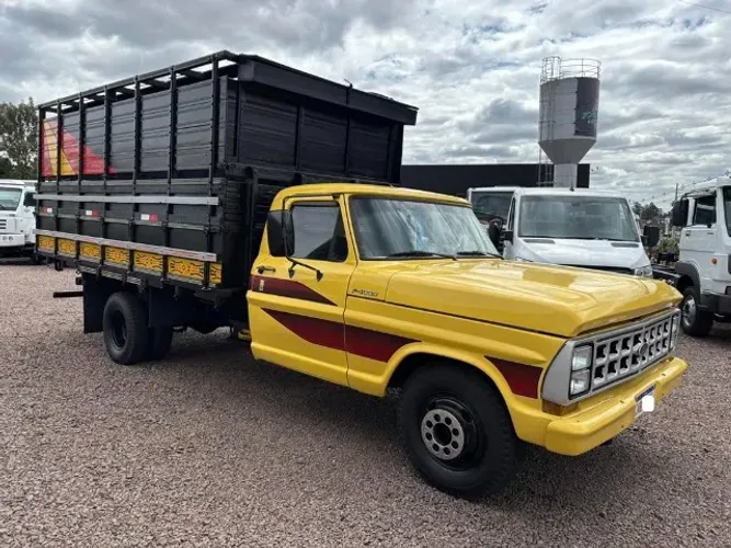 Ford F4000 ano 1977 motor MWM Turbo Direçao Hidraulica Boiadeira R$ 68.000,00 AV