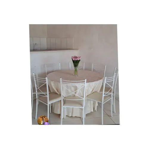 Mesa para espaço festas