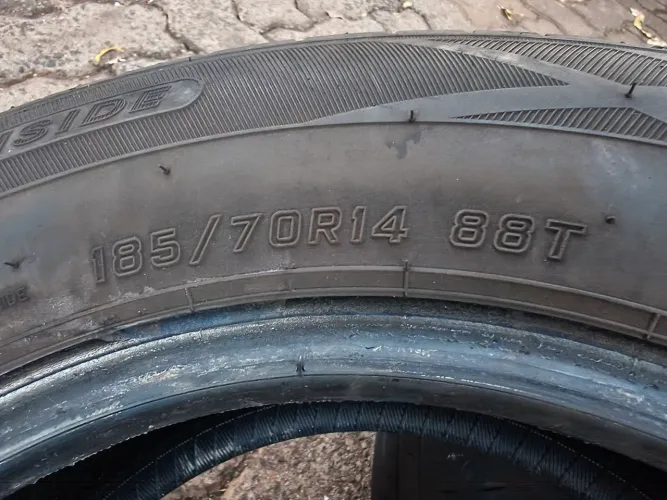 Pneu 185/70/14