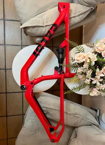 Quadro Caloi Full Tam 17 em carbono