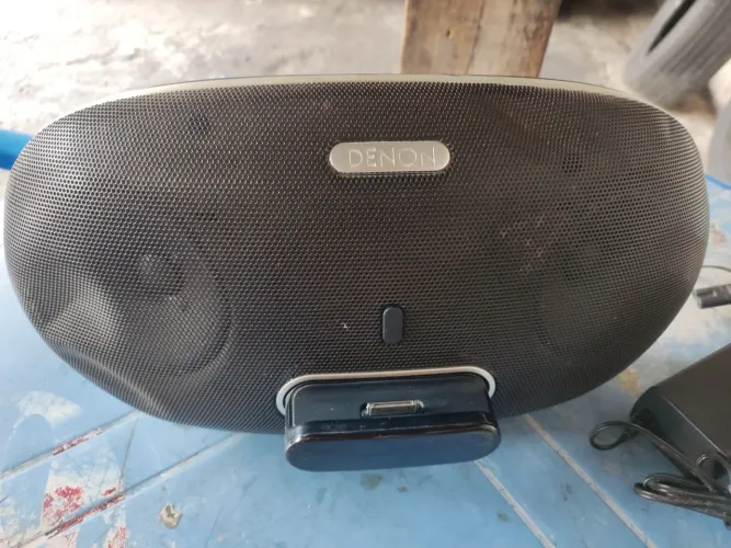 Caixa DENON