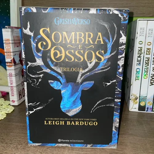 Box Trilogia Sombra e Ossos | Grishaverso | Leigh Bardugo