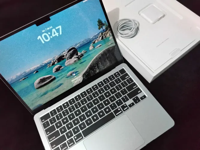 Macbook Air M4 - 16 GB RAM 256 GB SSD 2025 Impecável